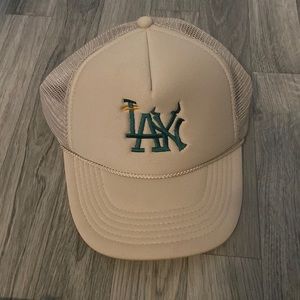 Selling this hat for $20